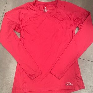 FINAL PRICE 💚EUC L.L. Bean women’s size M long sleeved tee with thumb 👍 holes!